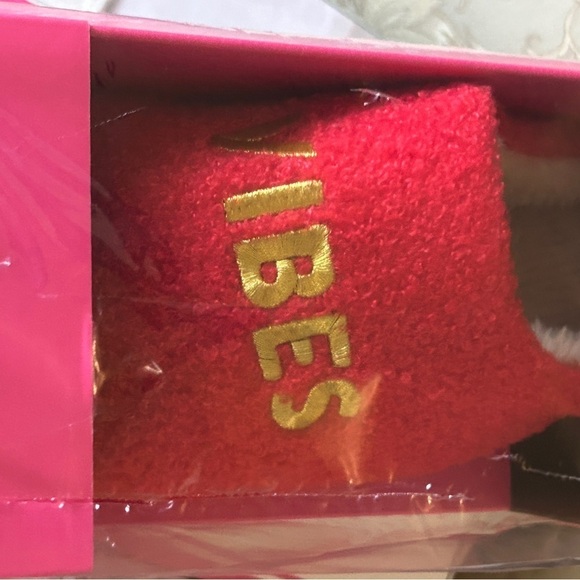 All Good Vibes Slipper Shoe Embroidered Gold Size 7 Size 8 Medium NEW + Fabulous - Picture 5 of 11